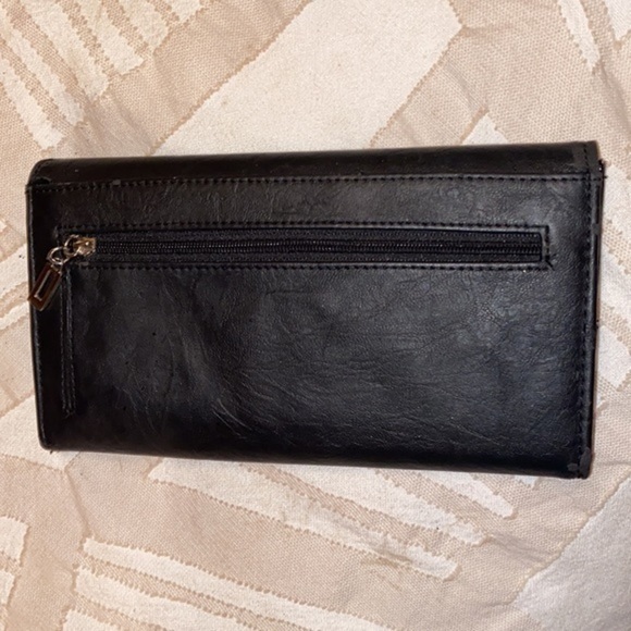 Authentic Guess Long Wallet in Black - Picture 2 of 7